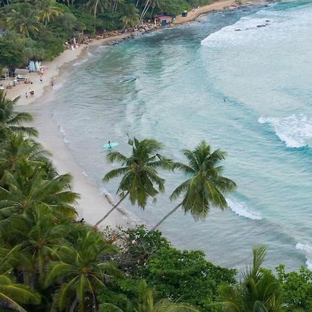 Ronaya Surf Waves Villa Диквела Екстериор снимка