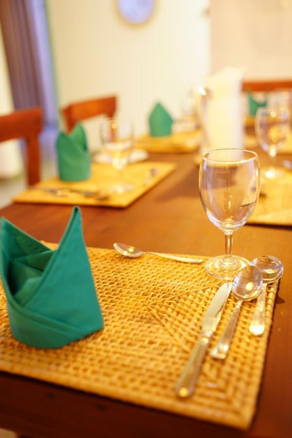 Ronaya Surf Waves Villa Диквела Екстериор снимка