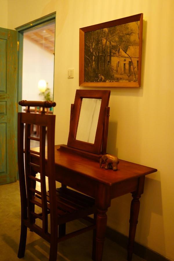 Ronaya Surf Waves Villa Диквела Екстериор снимка