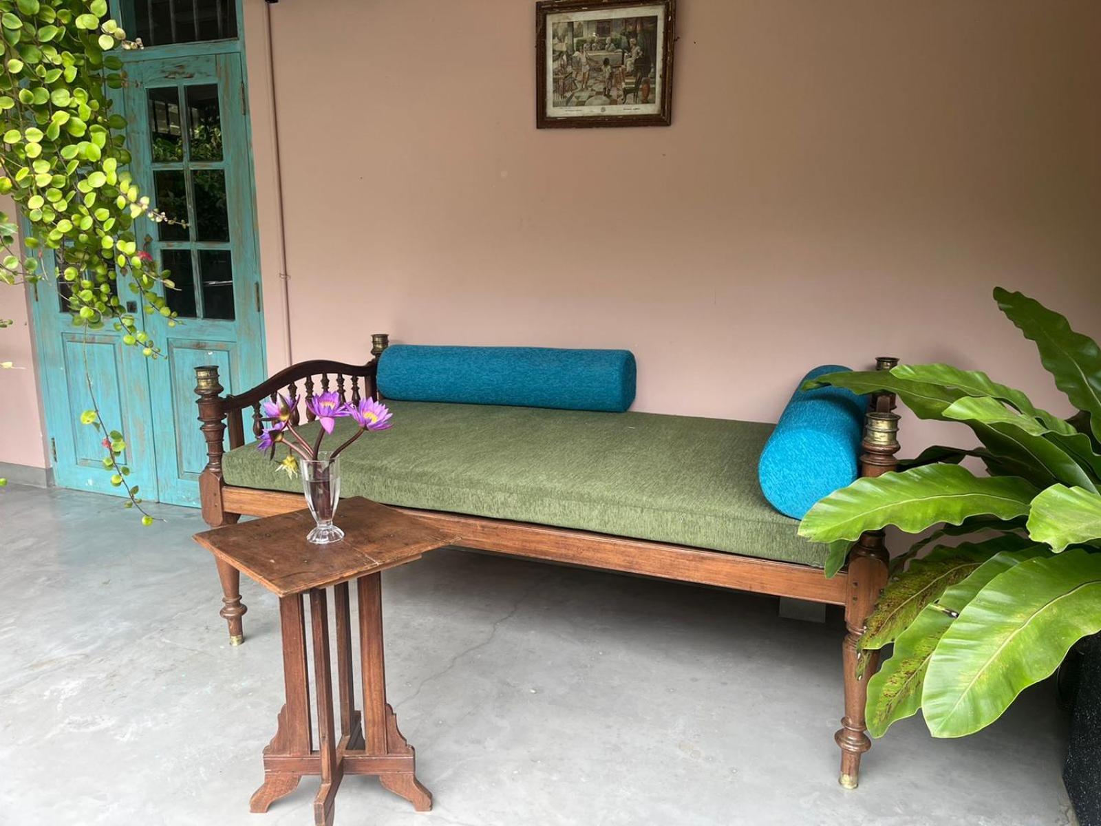 Ronaya Surf Waves Villa Диквела Екстериор снимка